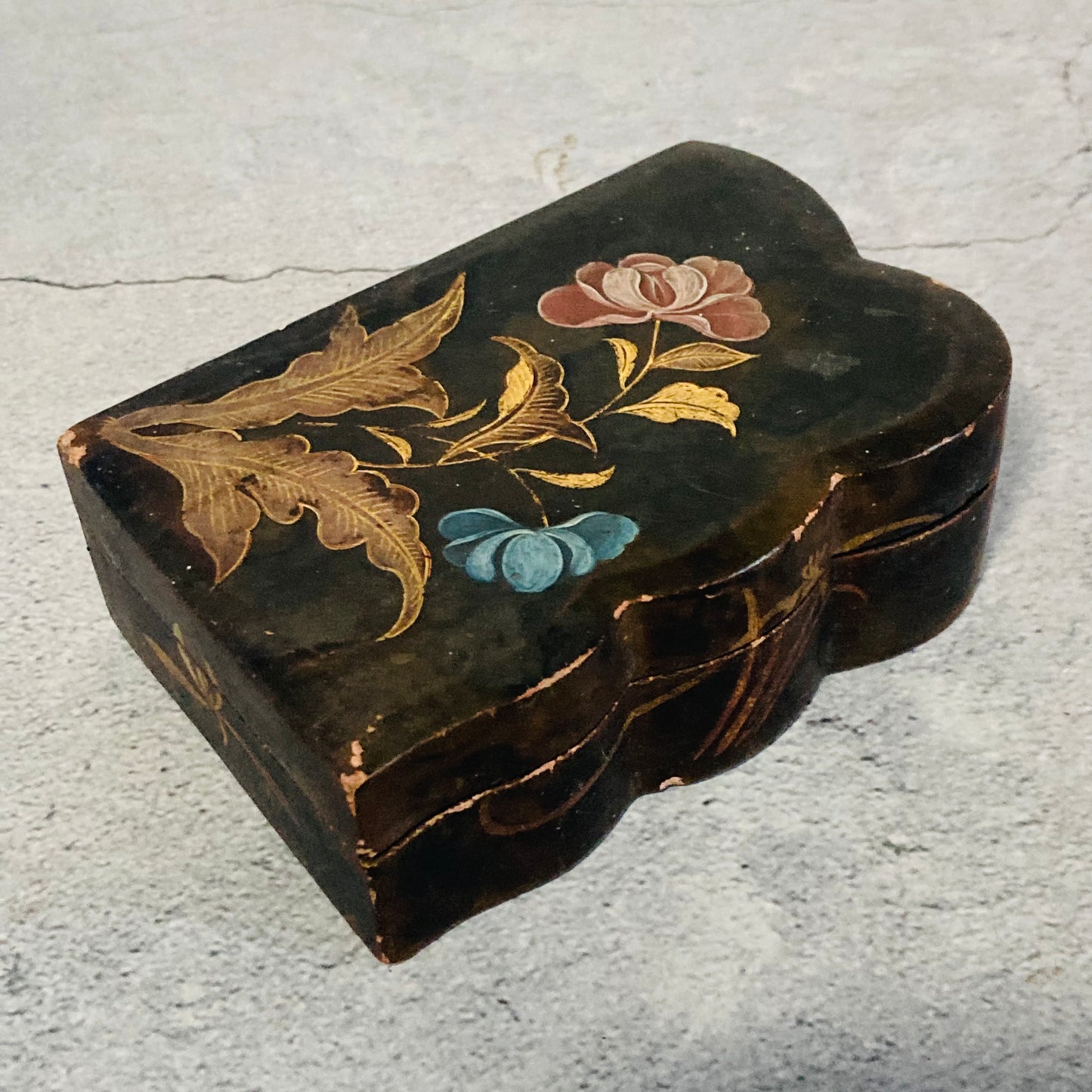 Victorian Hand Painted Paper Mache Box