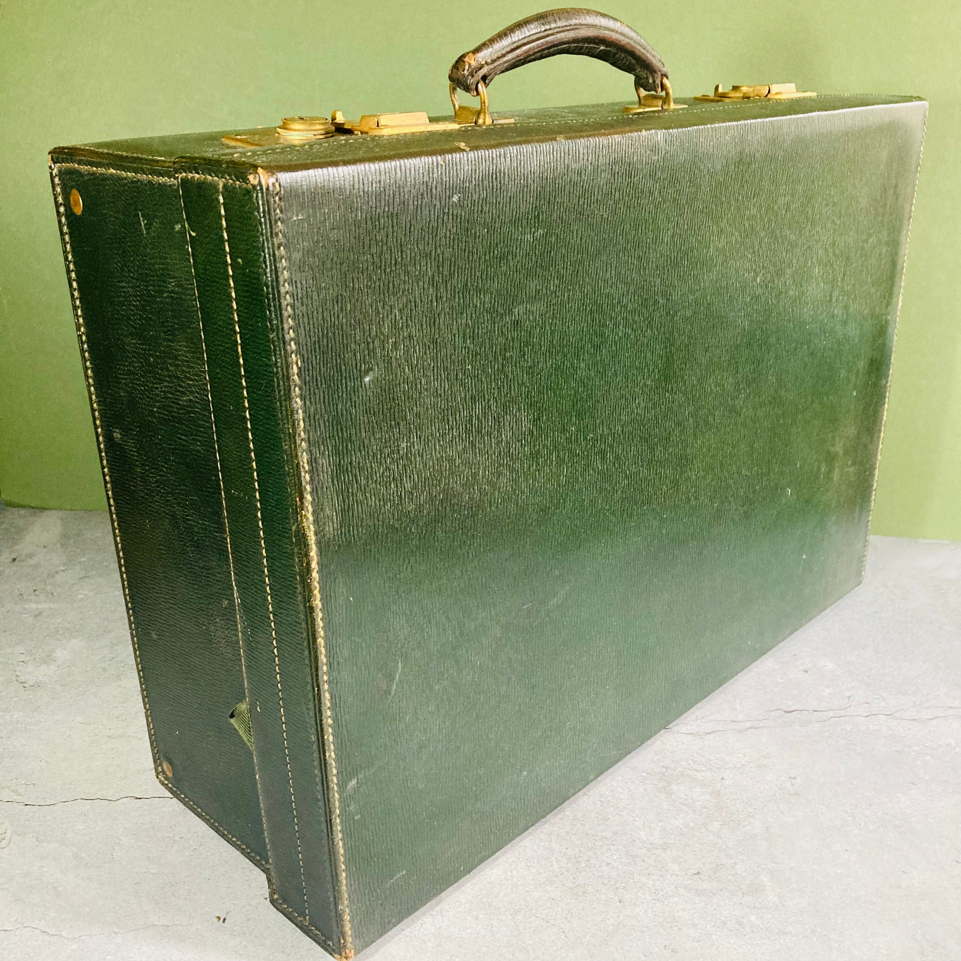 Luxury Antique Green Leather Travel Suitcase