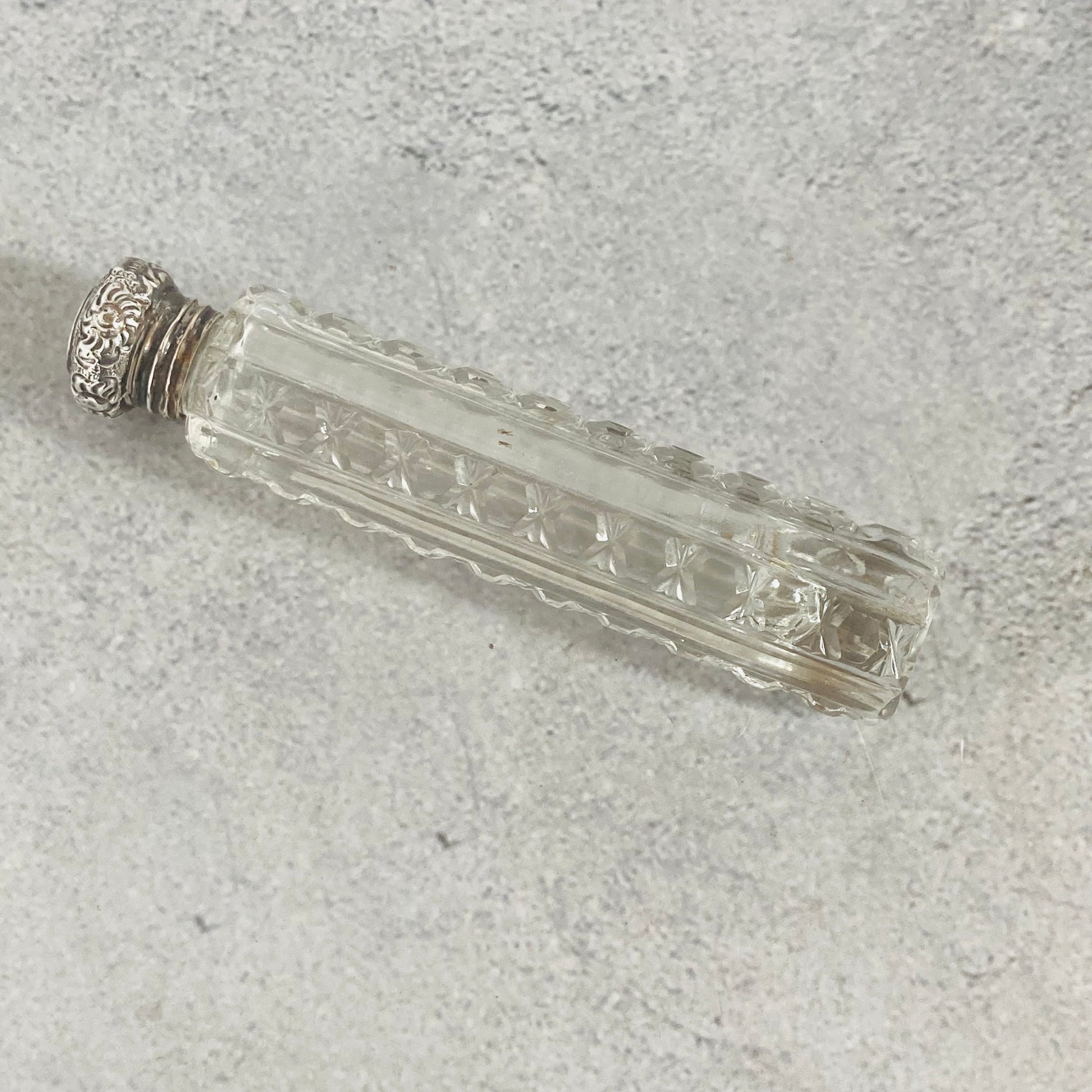 Antique Glass Scent Bottle with Silver Lid London 1901
