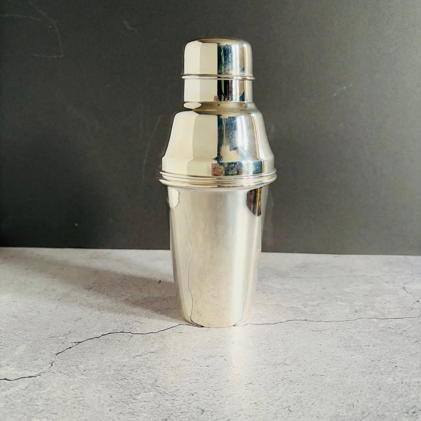 Silver Art Deco Cocktail Shaker | The Urban Vintage Affair