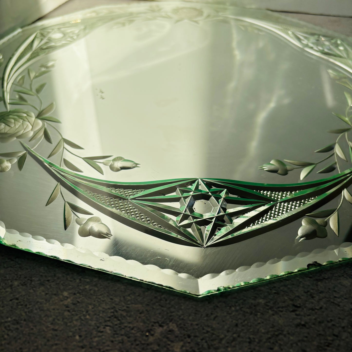 Vintage Venetian  Mirror Display Plateau | Cake Stand 