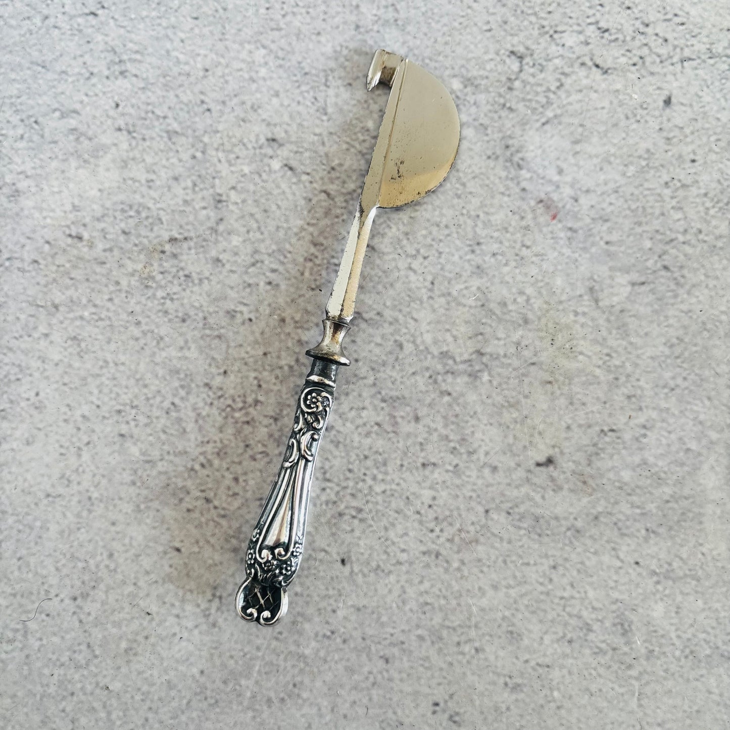 The Headhunter Rickardo - Antique Citrus / Orange Peeler