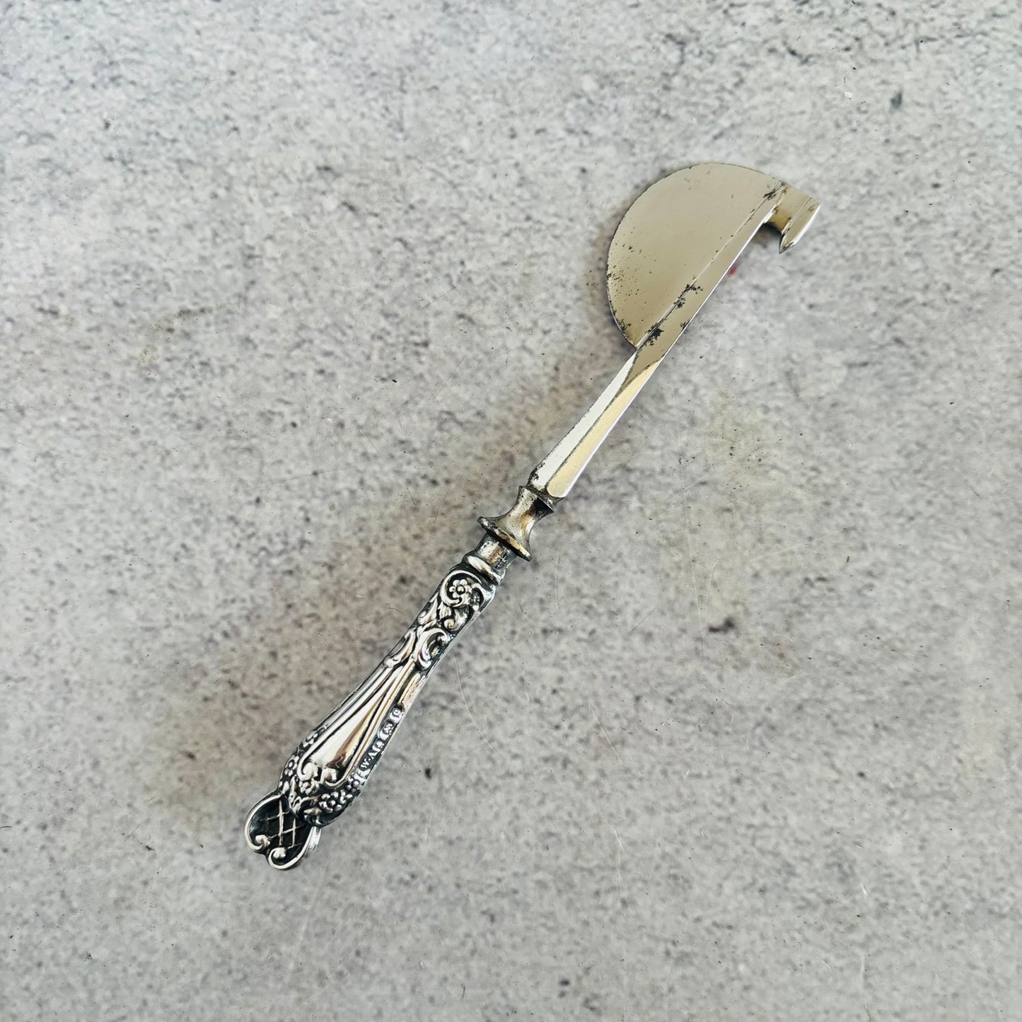 The Headhunter Rickardo - Antique Citrus / Orange Peeler