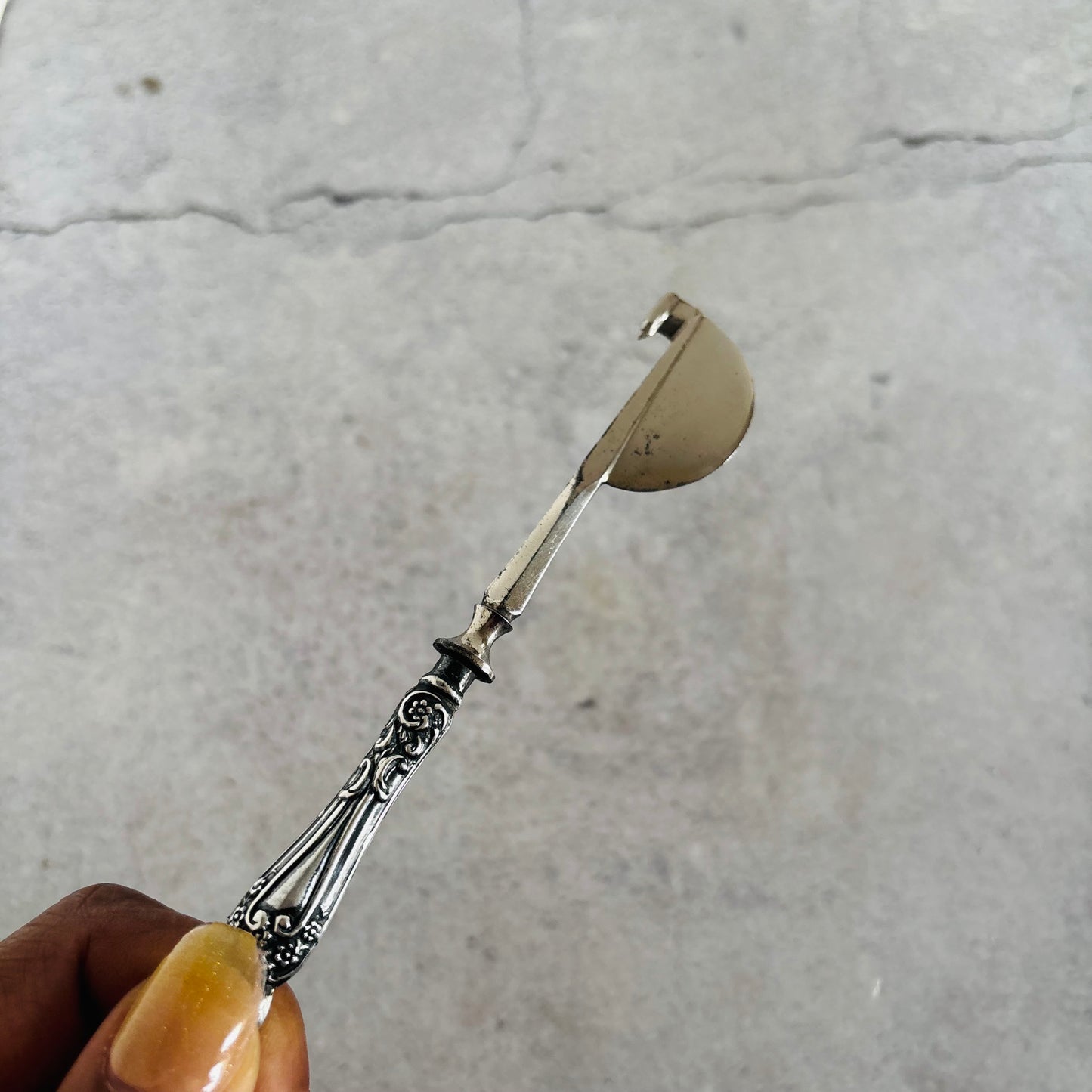 The Headhunter Rickardo - Antique Citrus / Orange Peeler