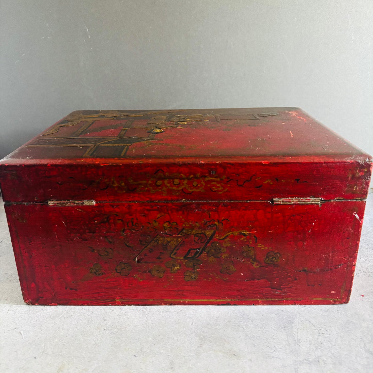 The Mixologist Devin - Large Vintage Japanese Lacquer Box