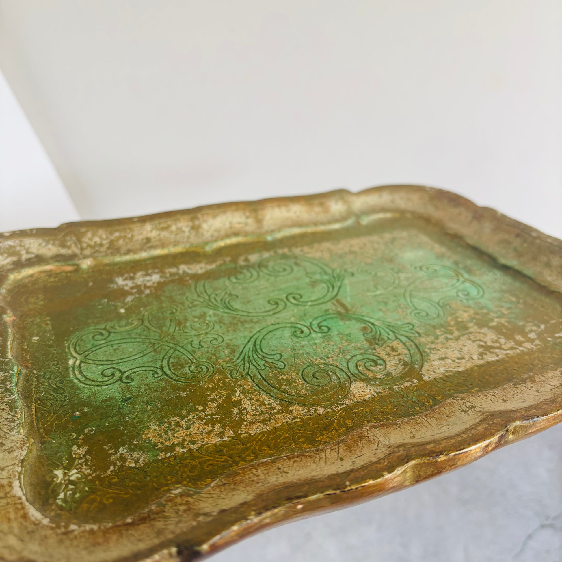Antique Florentine Paper Mache Tray | The Urban Vintage Affair