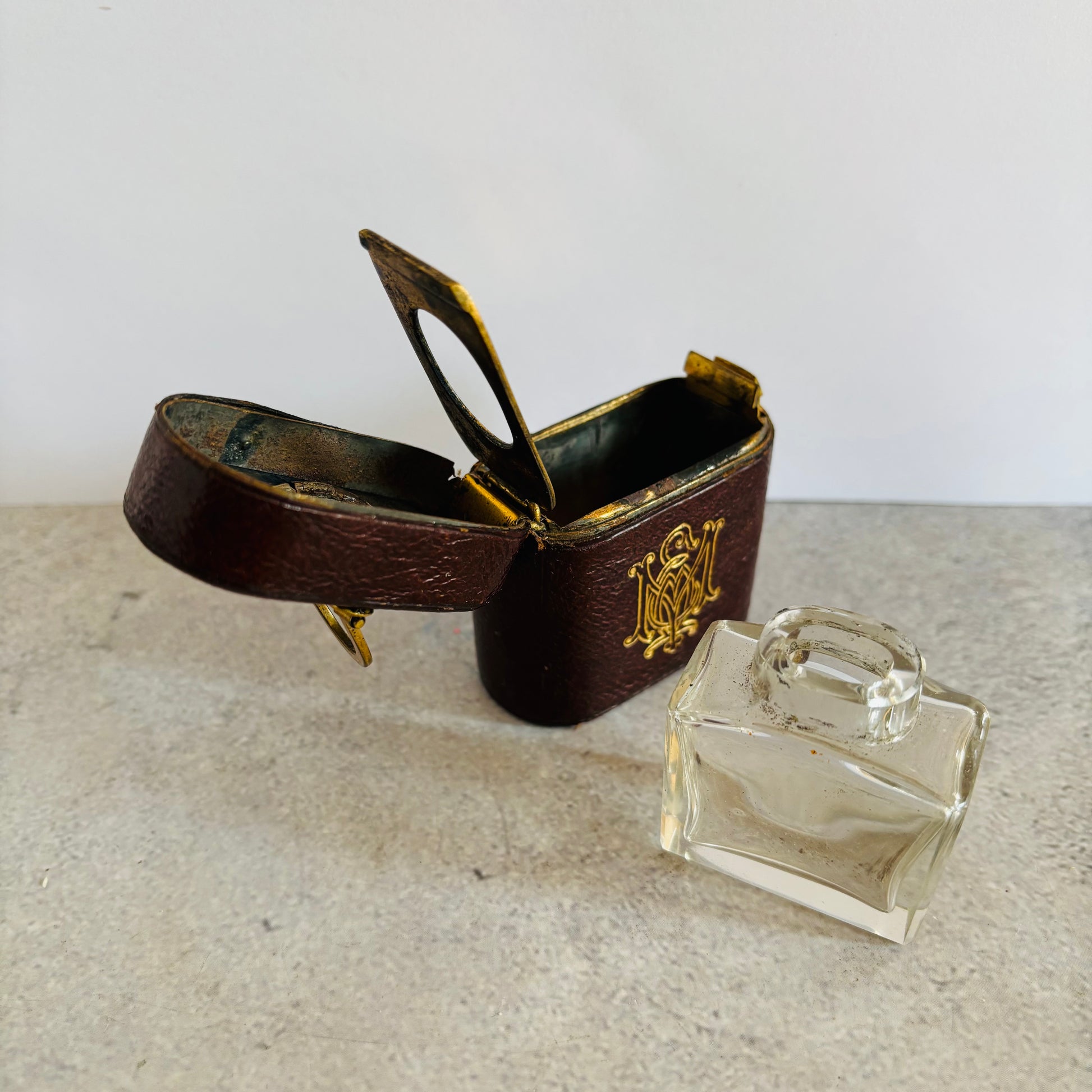 Antique Leather Bound Travel Inkwell 