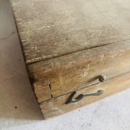 The Director Irene - Antique Analytical Specimen Sample Box