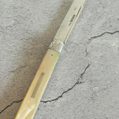 Silver and Mother Of Pearl Folding Fruit Knife 1914