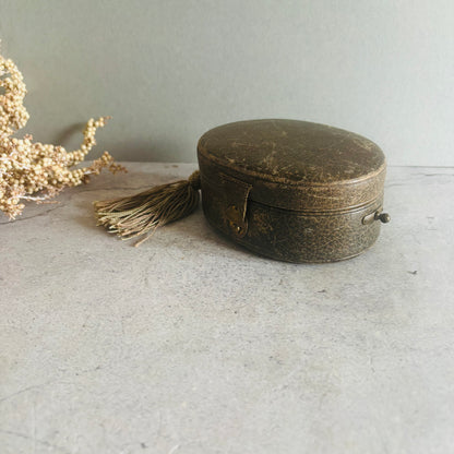 The Mixologist Mitch - Antique Leather Box With Tassel