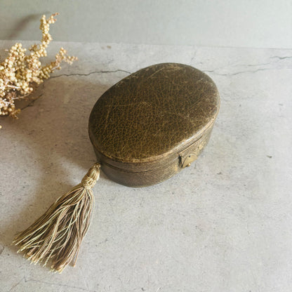 The Mixologist Mitch - Antique Leather Box With Tassel