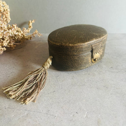 The Mixologist Mitch - Antique Leather Box With Tassel