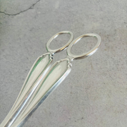 The Headhunter Jessica - Silver Plate Grape Scissors