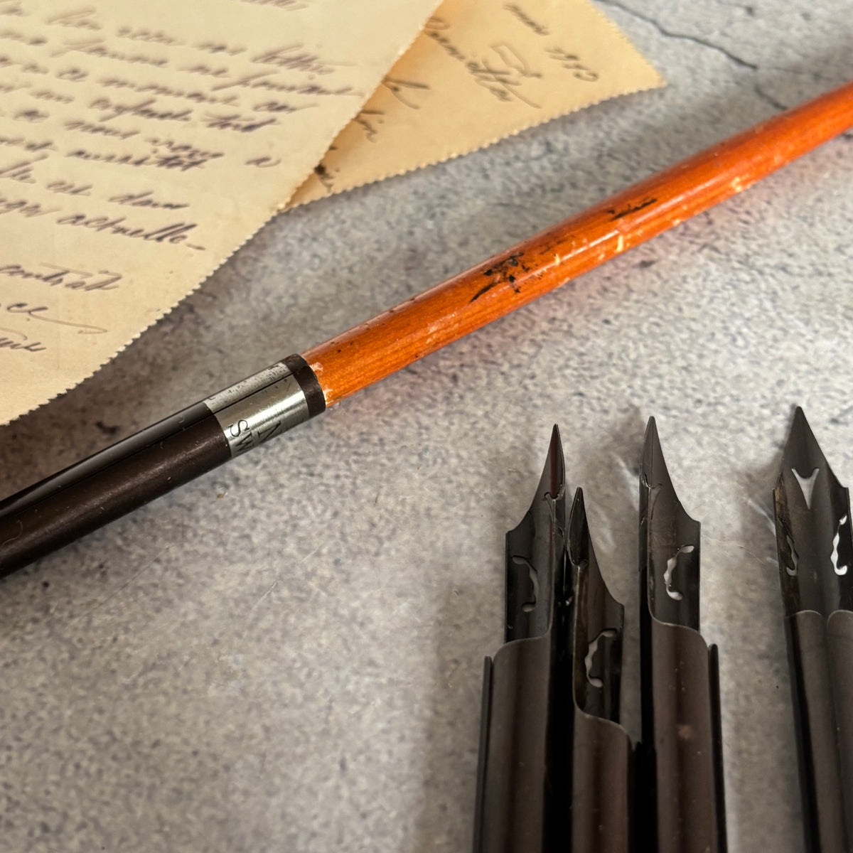 Vintage Premium Nib Dip Pen & Spare Nibs 