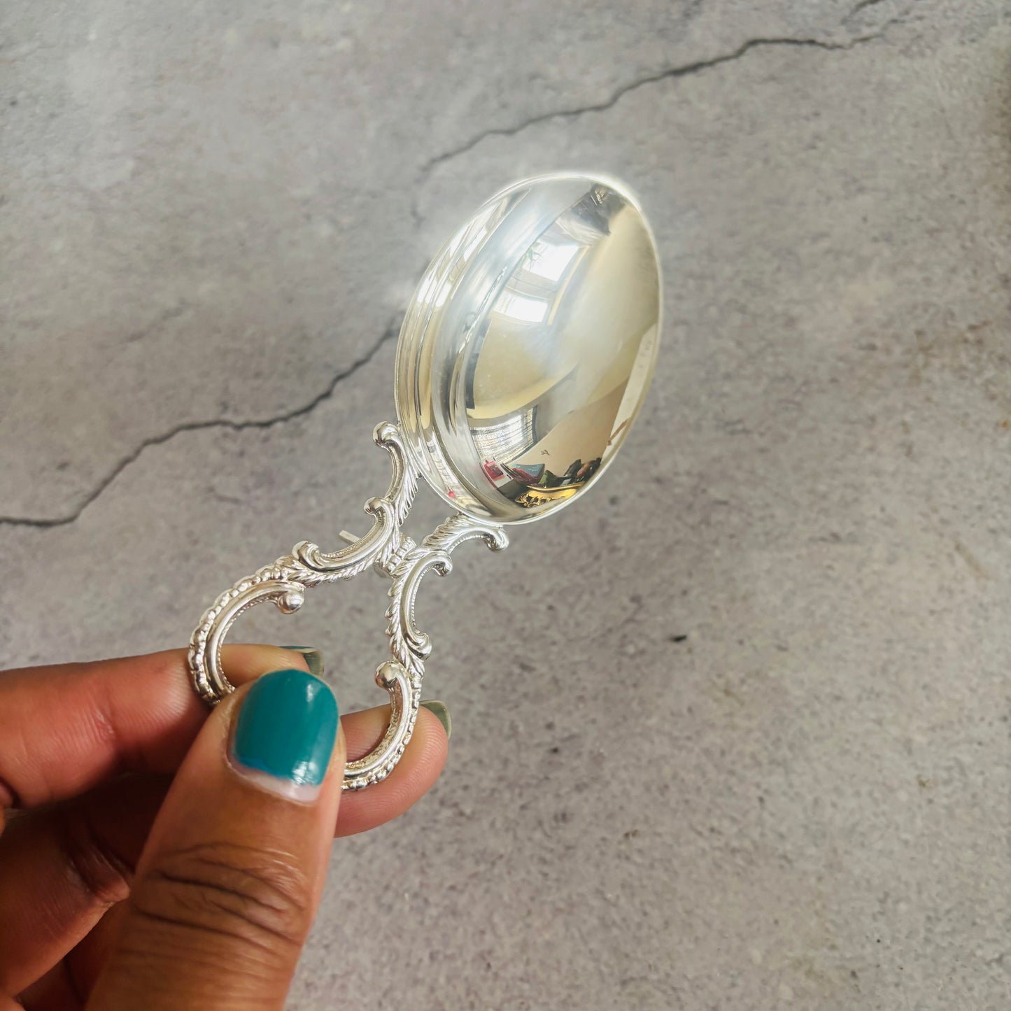 The Headhunter Bella - Vintage Silver Plate Oyster Spoon