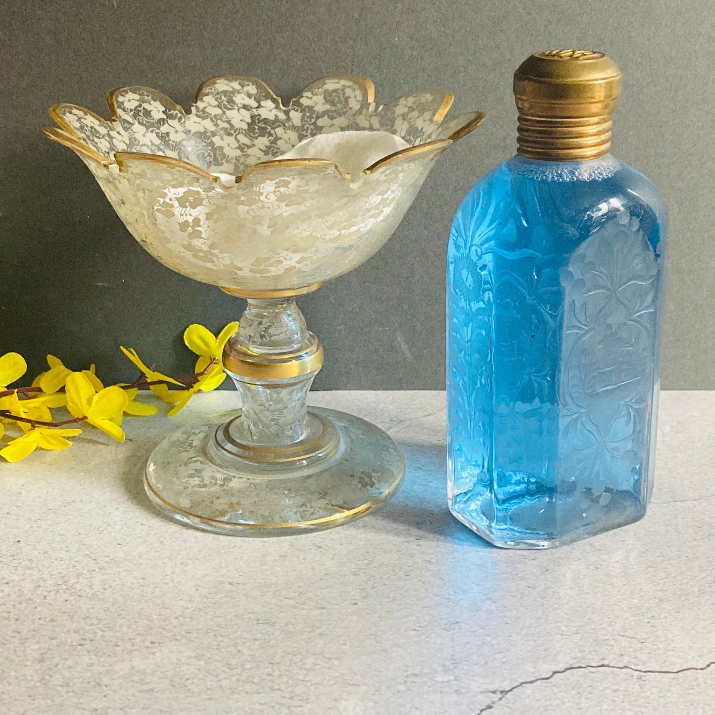 The Artist Avery - French Etched Glass Bottle