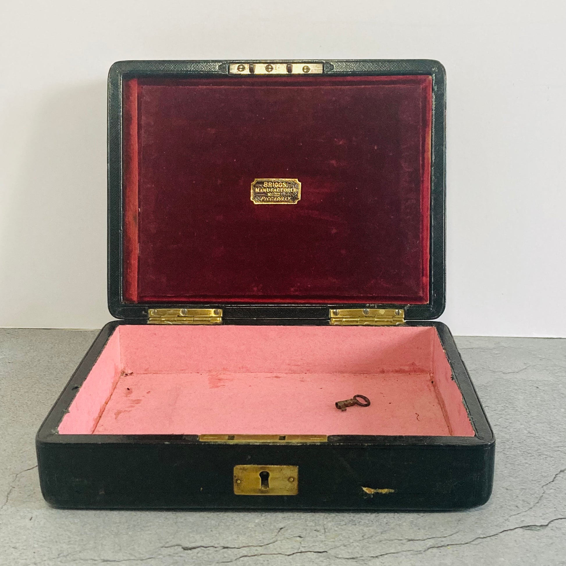 Antique Leather Traveling Vanity Box | Jewellery Box | Stationery Box