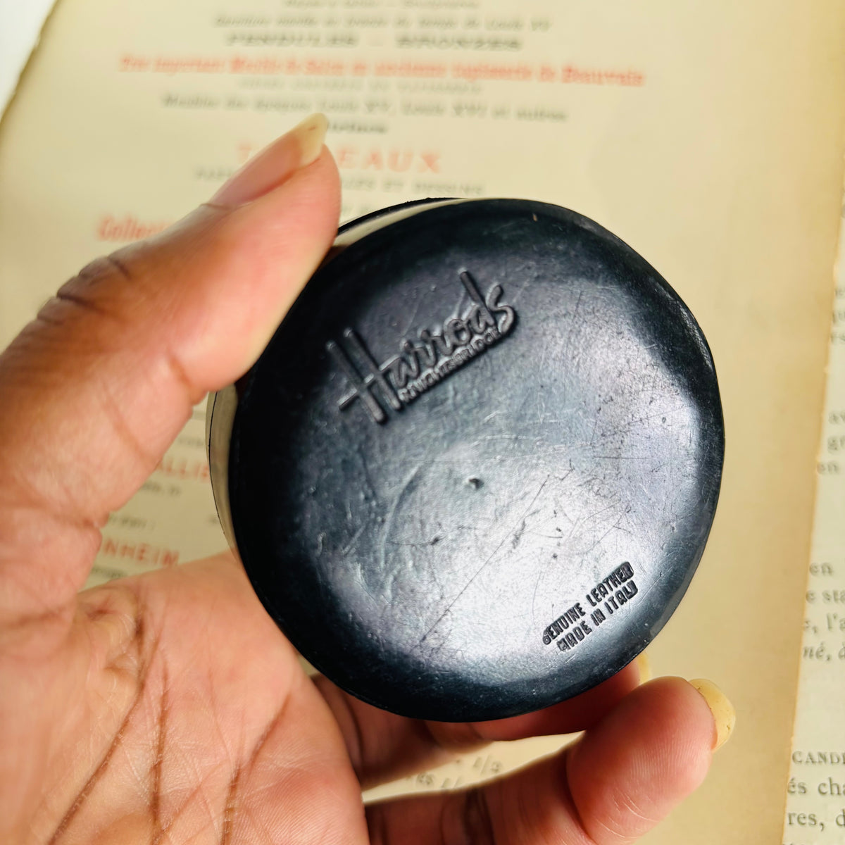 The Mixologist Harrison - Vintage Black Leather Florentine Round Box