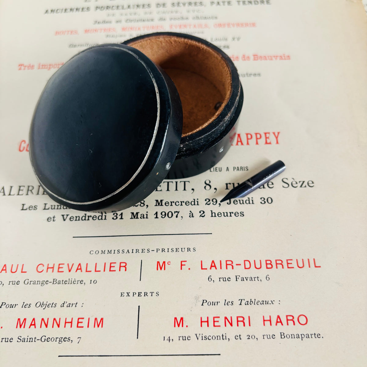 The Mixologist Harrison - Vintage Black Leather Florentine Round Box