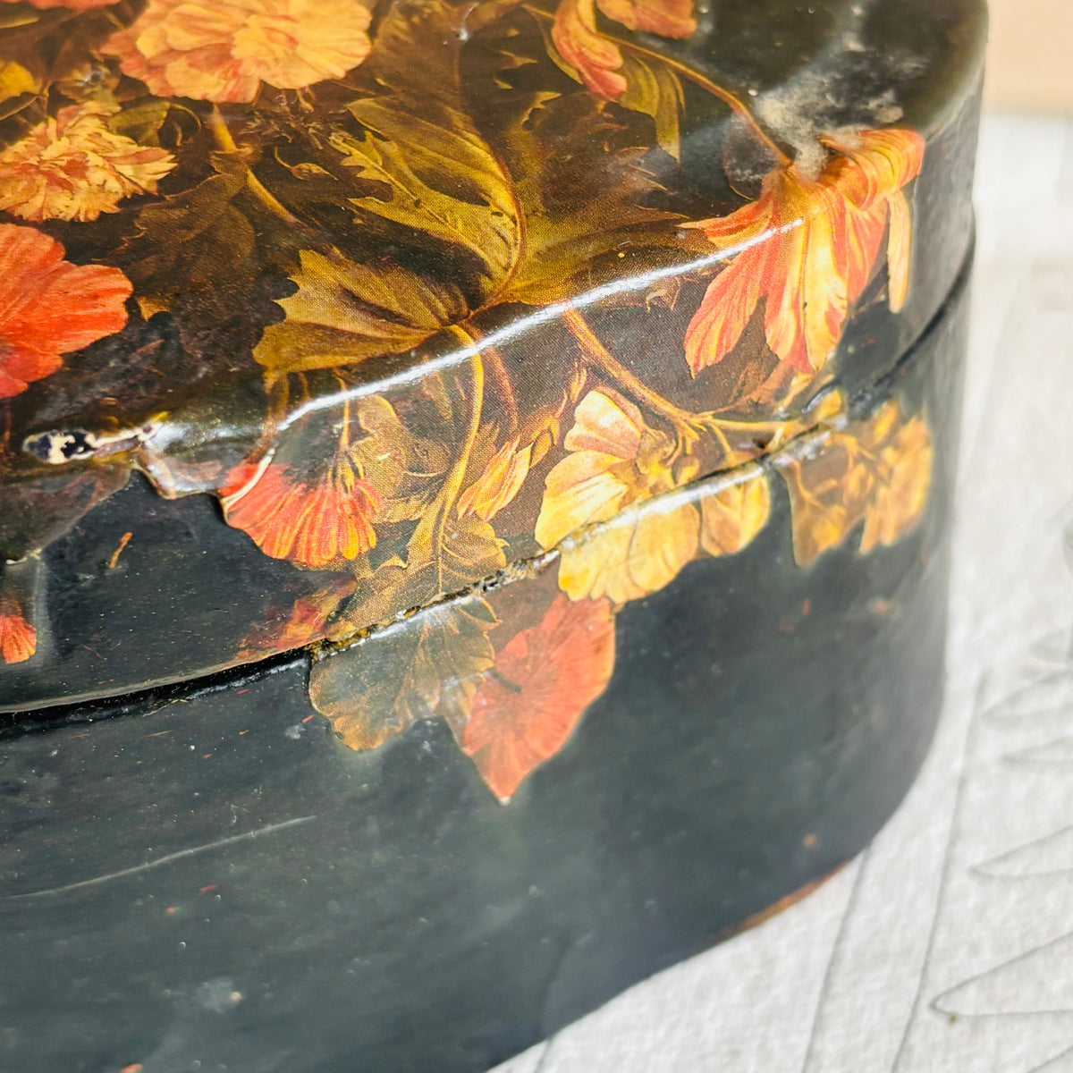 The Mixologist Mo - Victorian Black Lacquer Paper Mache Box