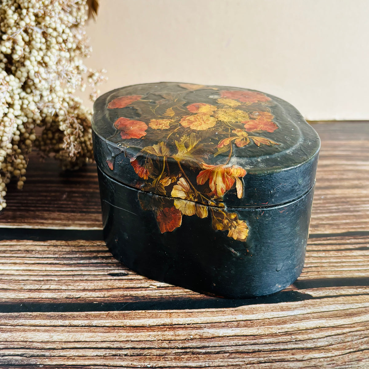 The Mixologist Mo - Victorian Black Lacquer Paper Mache Box