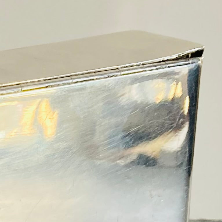 Antique Silver Hunting Sandwich Box | The Urban Vintage Affair