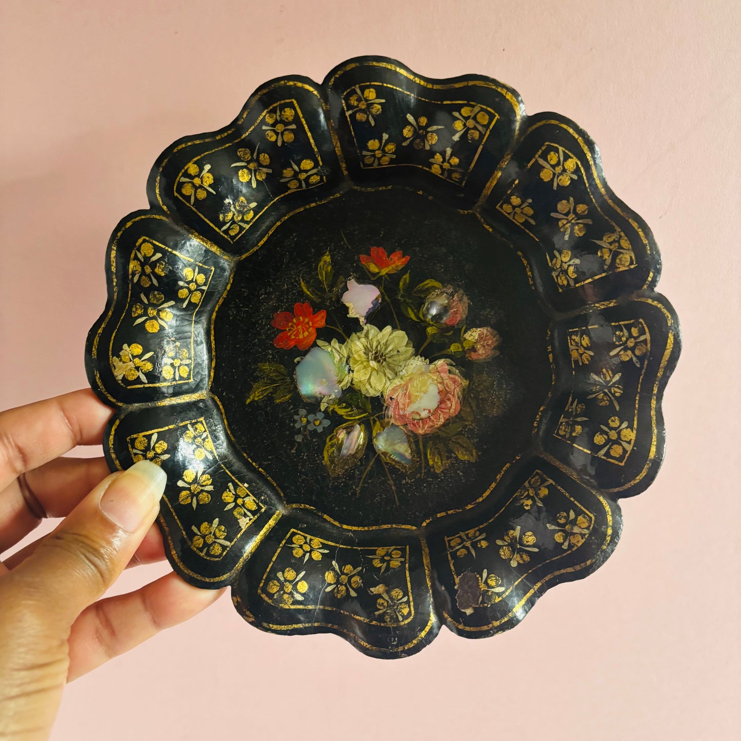 The Tattooist Drew - Antique Black Lacquer Paper Mache Dish