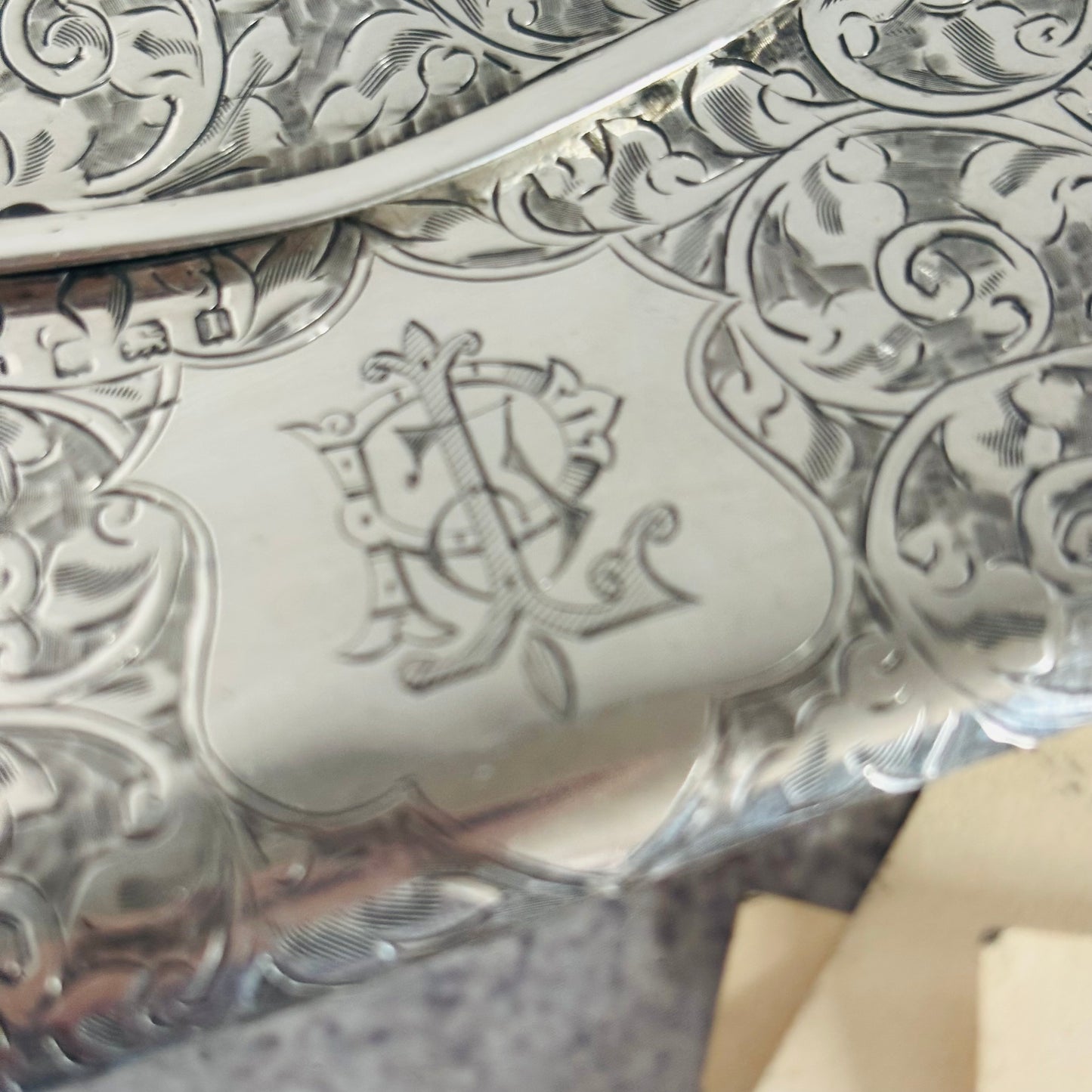 The Mixologist Leonard - Antique Silver Calling Card Case