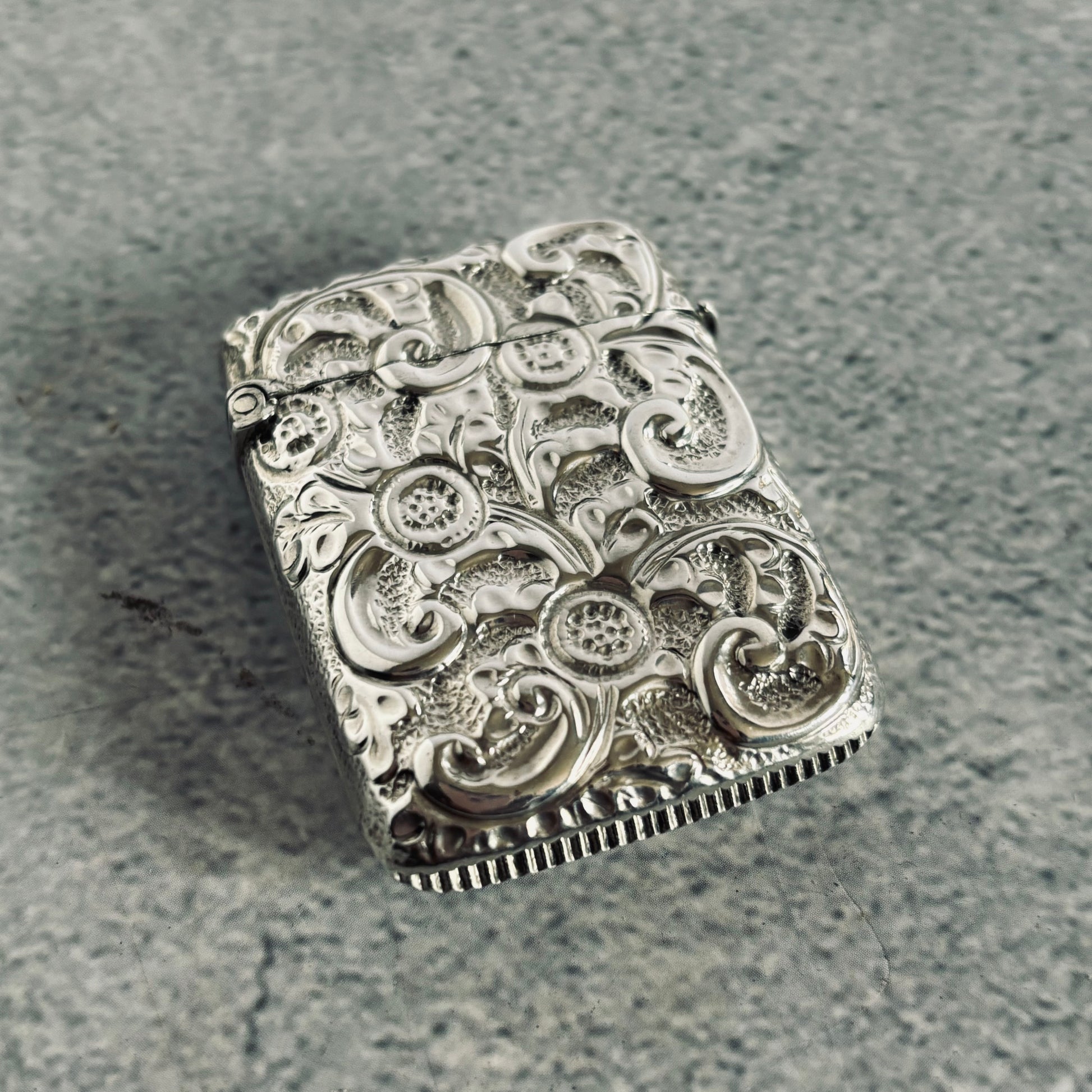 Antique Silver Vesta Case Birmingham 1886 | The Urban Vintage Affair