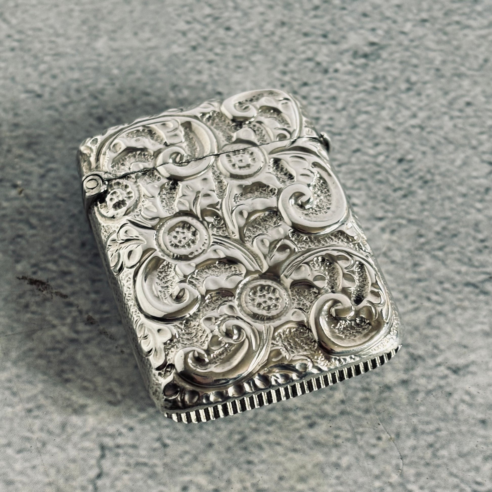 Antique Silver Vesta Case Birmingham 1886 | The Urban Vintage Affair