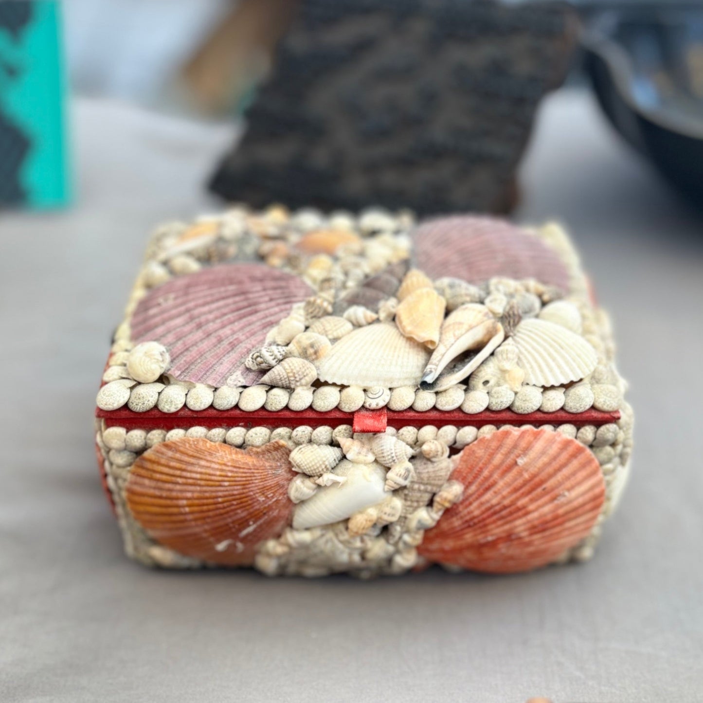 Vintage French Seashell Encrusted Jewellery Box | The Urban Vintage Affair