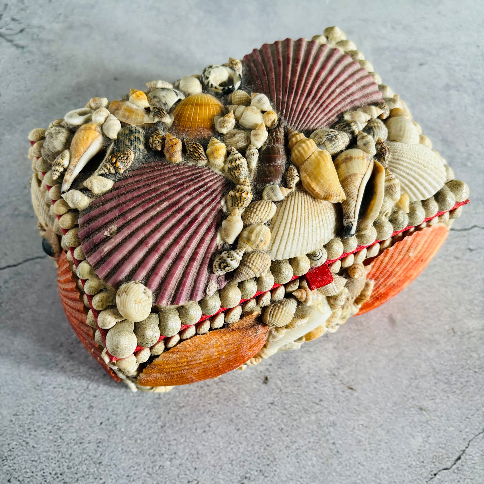 Vintage French Seashell Encrusted Jewellery Box | The Urban Vintage Affair