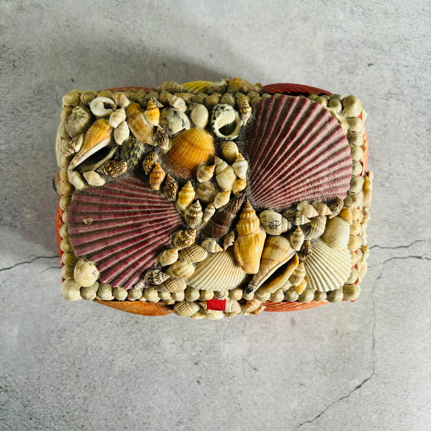 Vintage French Seashell Encrusted Jewellery Box | The Urban Vintage Affair