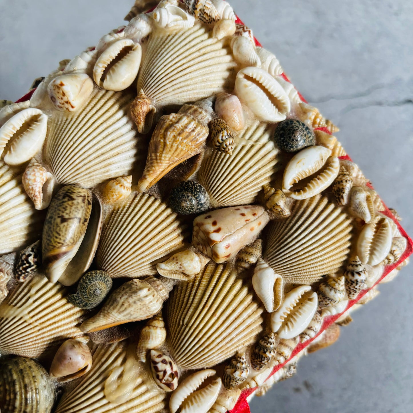 Vintage French Seashell Encrusted Jewellery Box | The Urban Vintage Affair