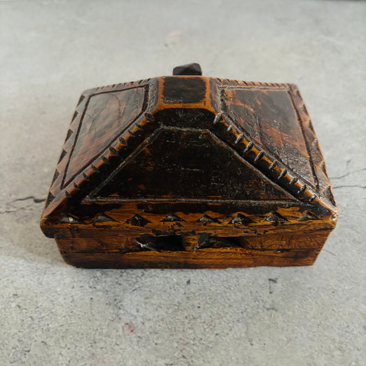 Antique Indian Wooden Spice Box Swivel Lid | The Urban Vintage Affair