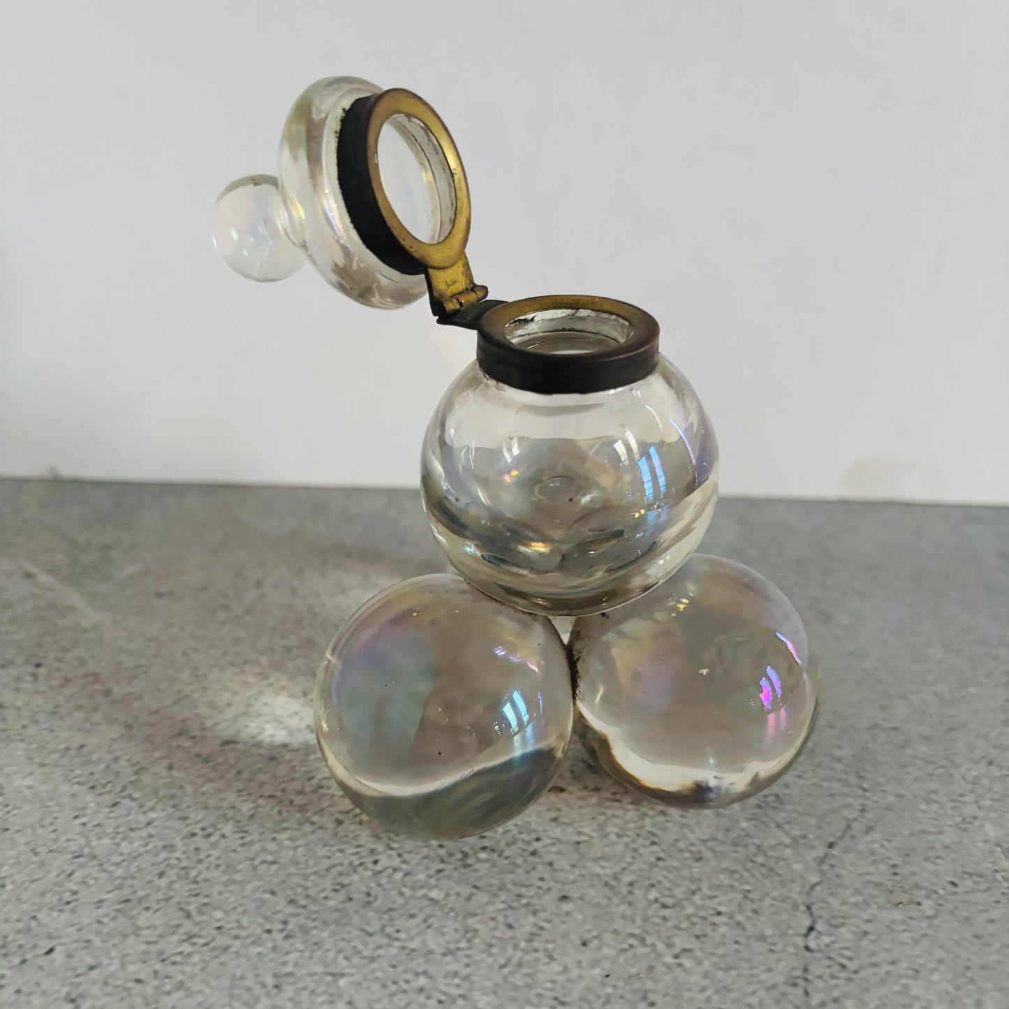 Victorian Bohemian Glass Soap Bubble Inkwell | The Urban Vintage Affair