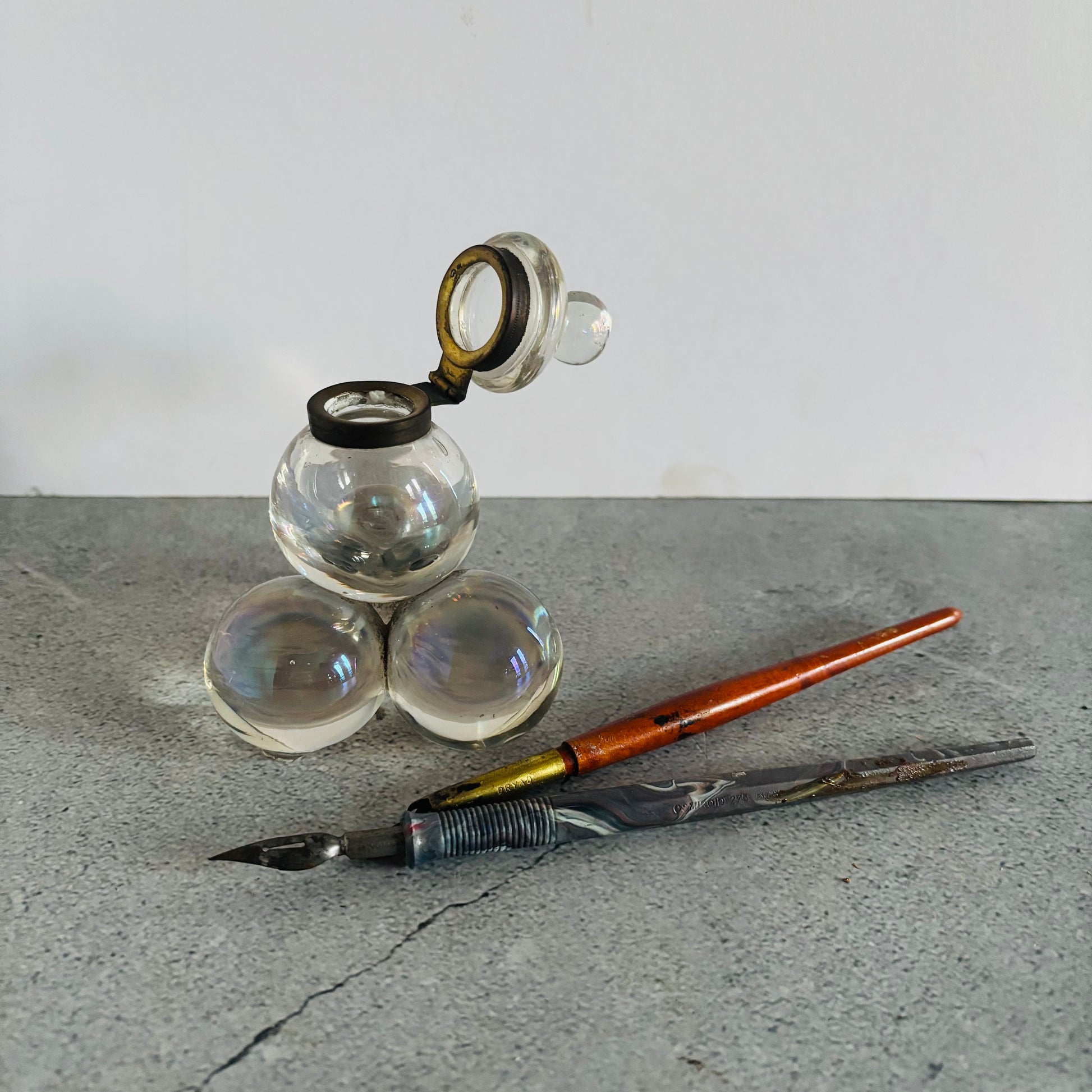 Victorian Bohemian Glass Soap Bubble Inkwell | The Urban Vintage Affair