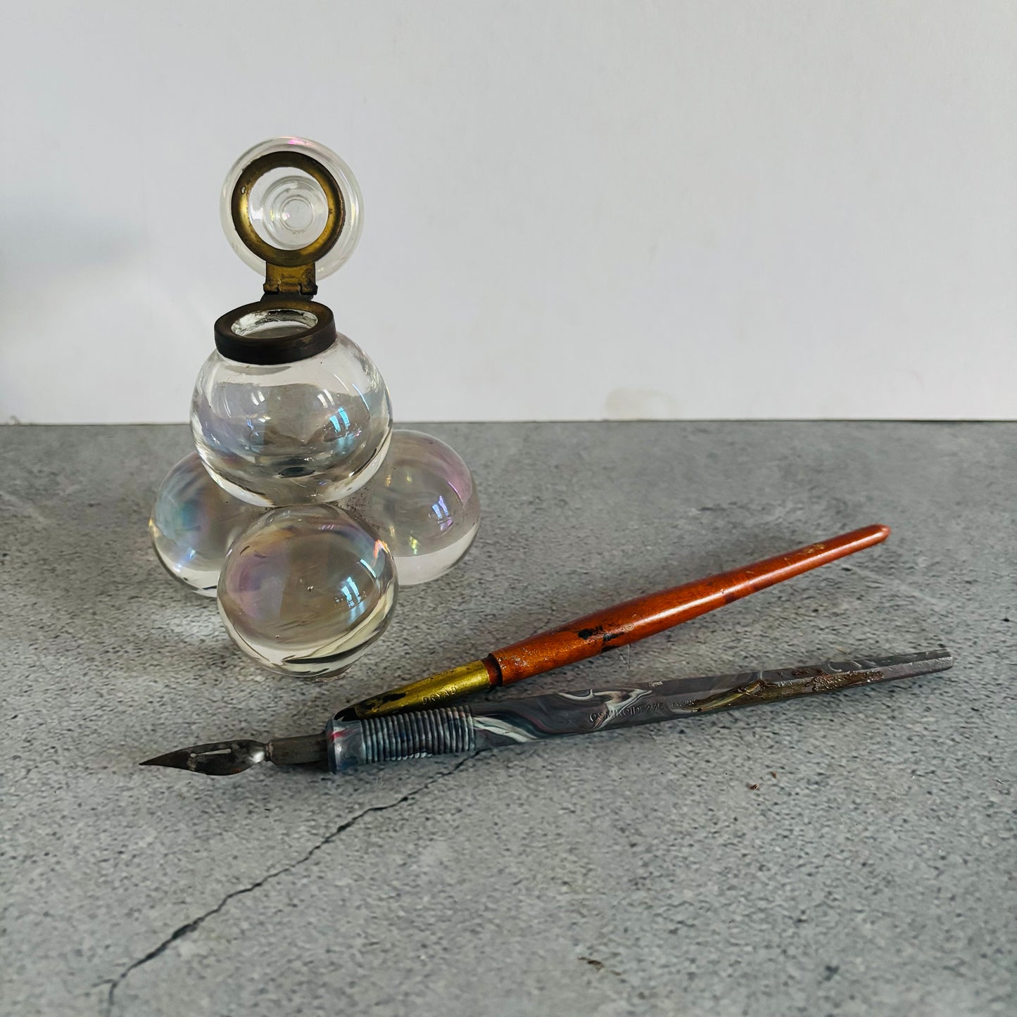 Victorian Bohemian Glass Soap Bubble Inkwell | The Urban Vintage Affair