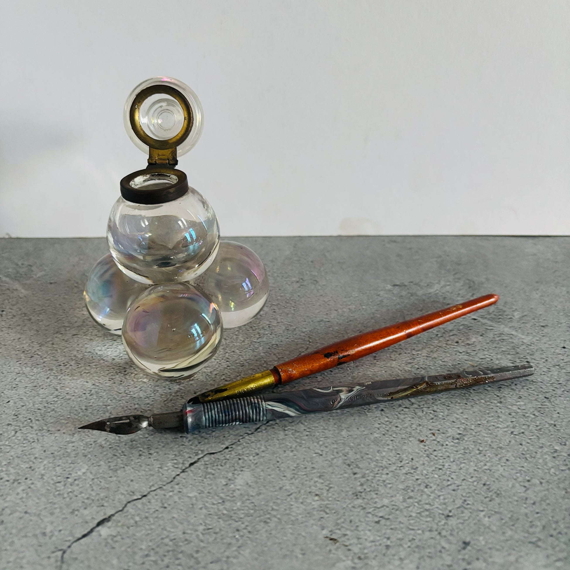 Victorian Bohemian Glass Soap Bubble Inkwell | The Urban Vintage Affair