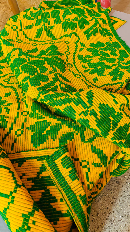 Vintage Hand Woven Romanian Blanket / Throw