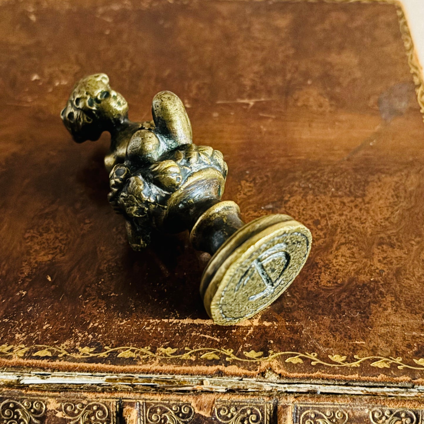 Antique Bronze Sculpture Wax Seal Stamp | The Urban Vintage Affair