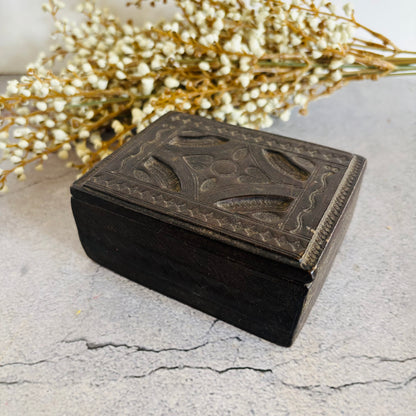 Vintage Tooled Leather West African Tuareg Box | The Urban Vintage Affair