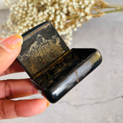 Antique Paper Mache Black Lacquer Snuff Box | The Urban Vintage Affair