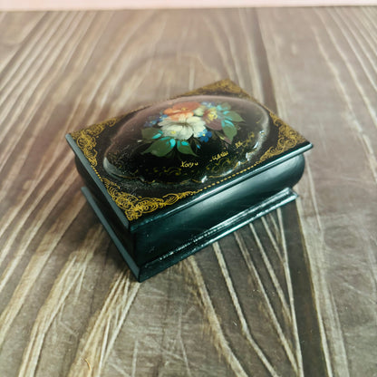 Vintage Paper Mache Lacquer Signed Small Russian Box Signed