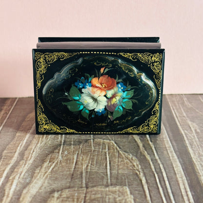 Vintage Paper Mache Lacquer Signed Small Russian Box Signed