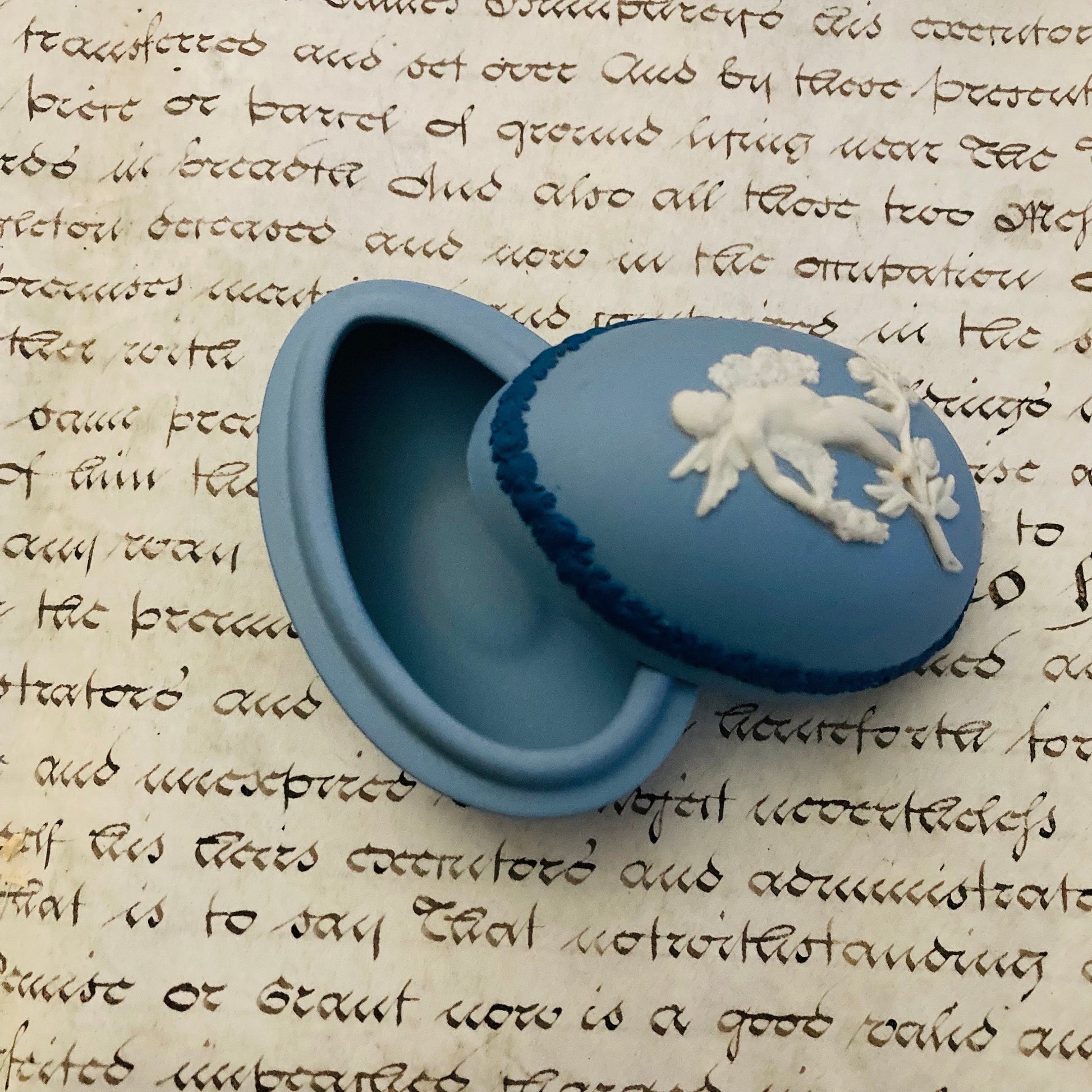 Vintage Wedgwood Jasperware Egg Trinket Box