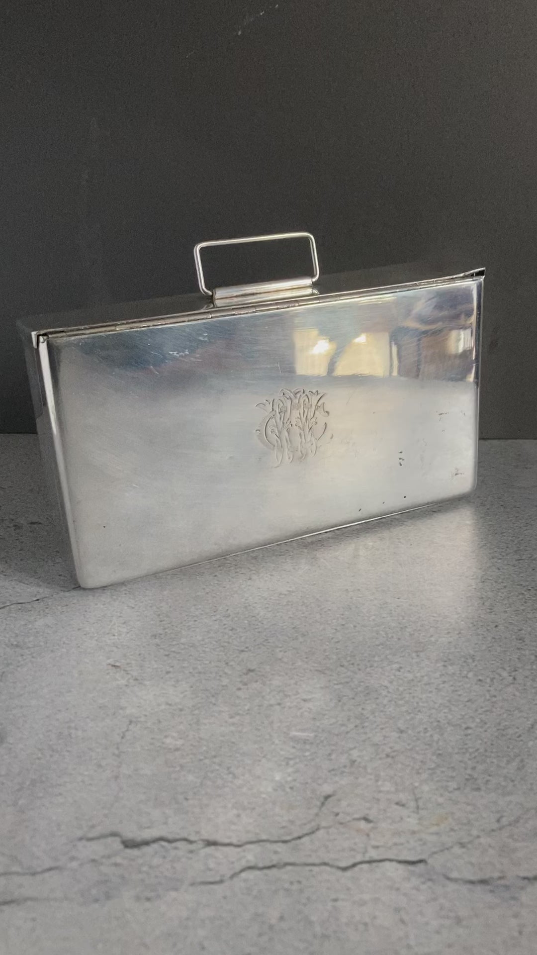 Antique Silver Hunting Sandwich Box | The Urban Vintage Affair