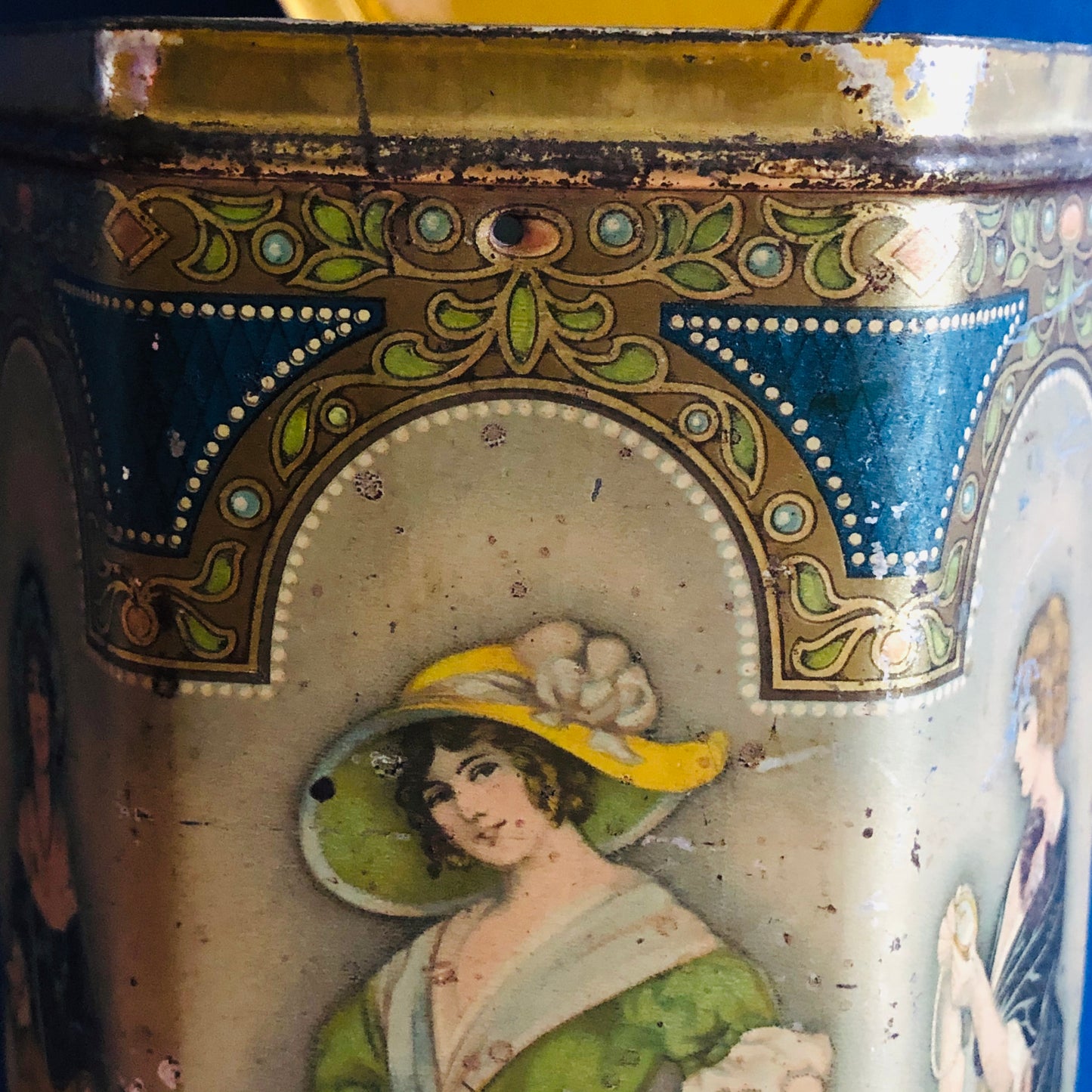 The Mixologist Stephen - Large Antique Advertising Tin