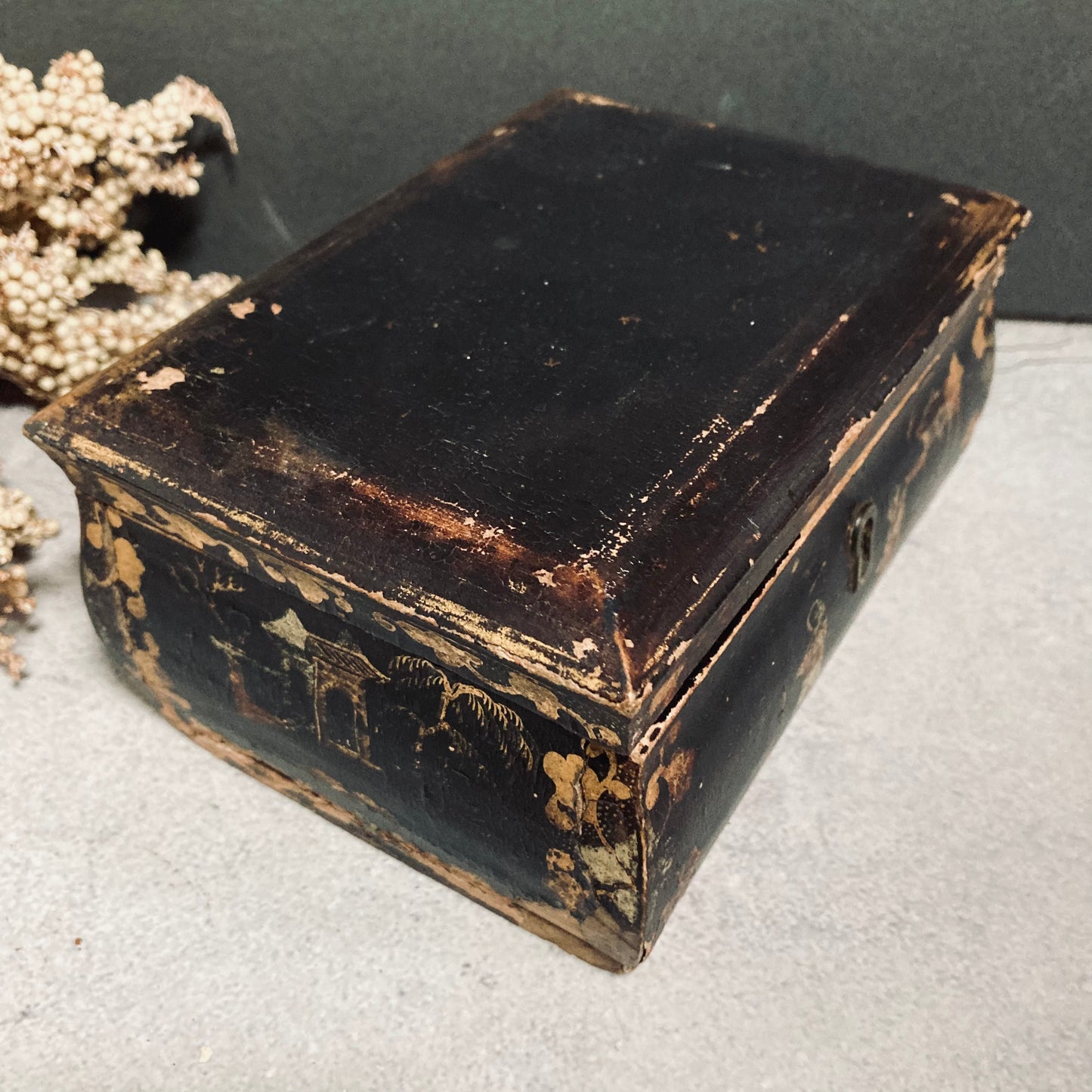 Antique Paper Mache Lacquer Hand Painted Oriental Chinese Export Tea Caddy