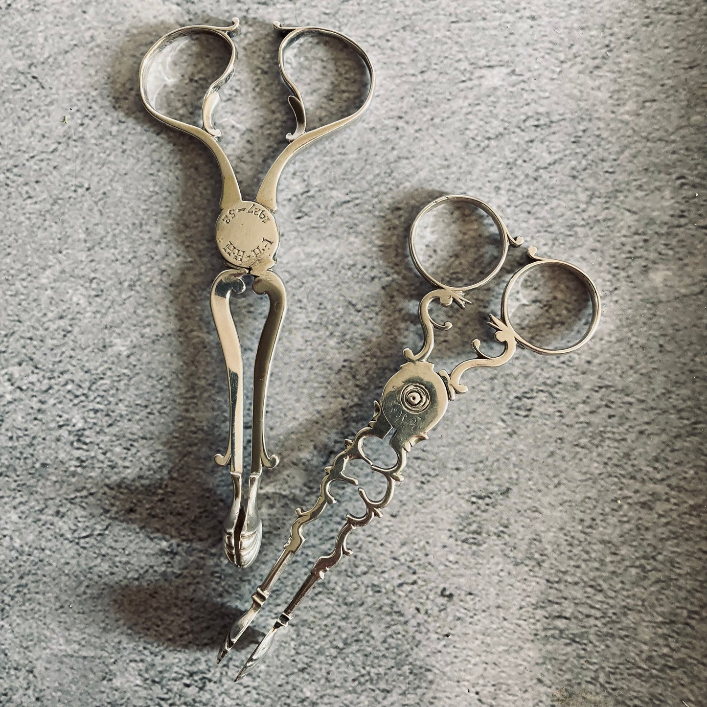 The Headhunter Terri - Georgian Antique Silver Sugar Nips